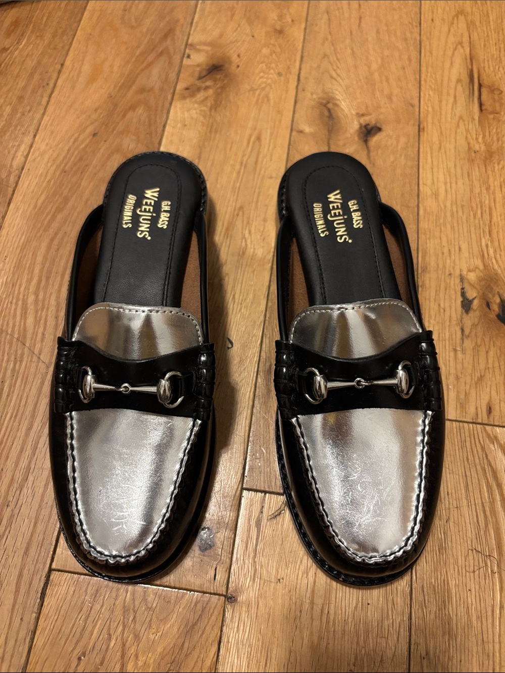 NWT G.H. Bass Weejuns Black and Silver Leather Lianna Mules